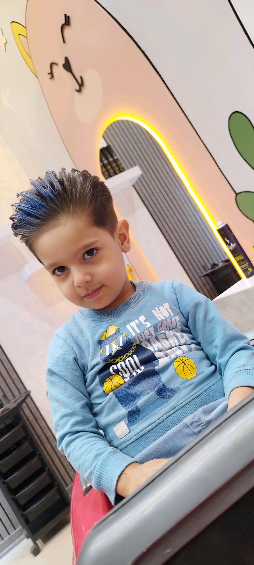 سالن زیبایی موپیچ