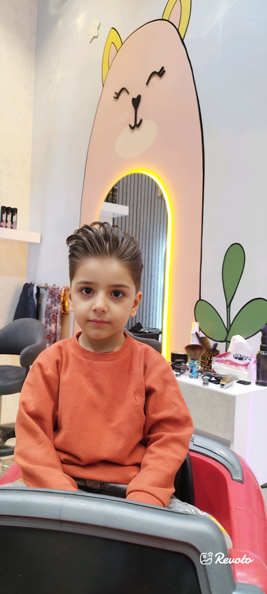 سالن زیبایی موپیچ